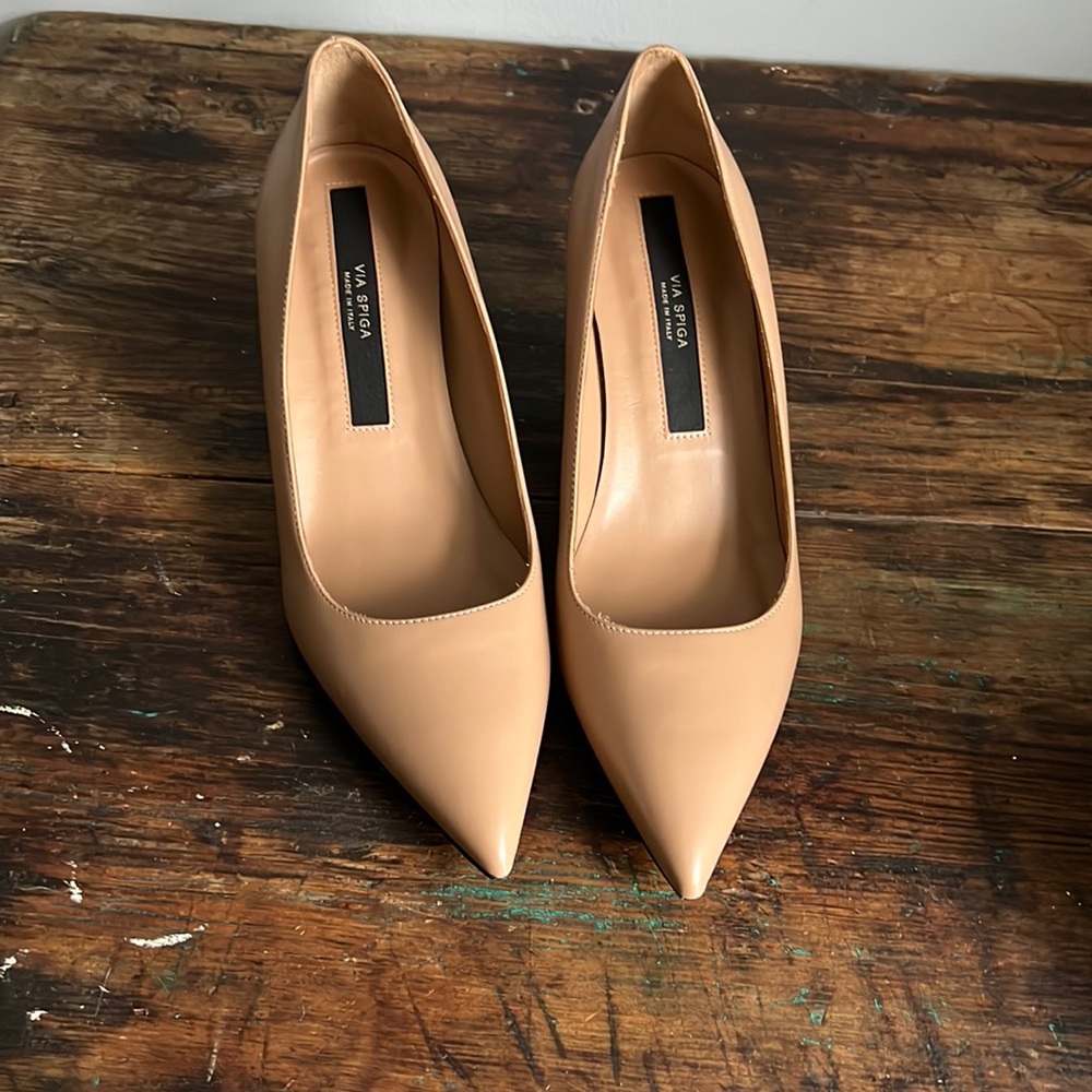 Via spiga kitten heels